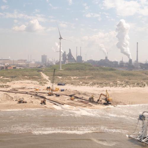 Nieuwsbericht afbeelding betreft Minister Hermans en het kabinet zetten stappen ter ondersteuning van de industrie. Dit is hard nodig!